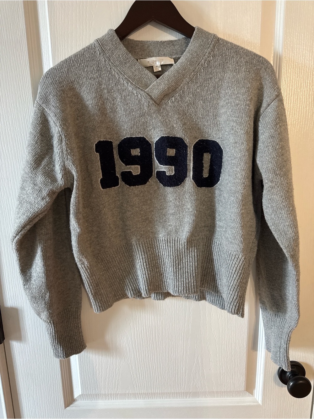 Gray '1990' V-Neck Women's Sweater